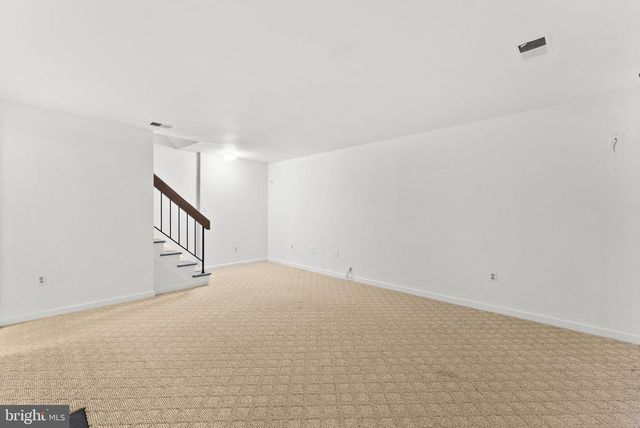 2597 TREE HOUSE DR, Woodbridge, VA 22192