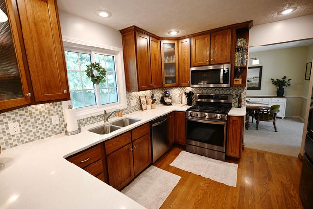 7189 Bridlewood Circle, Portage, MI 49024