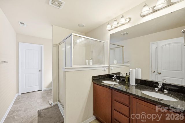 504 Knothole Lane, Charlotte, NC 28214