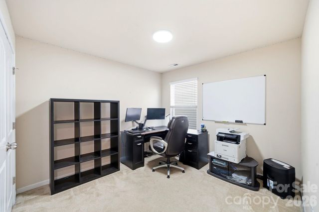 504 Knothole Lane, Charlotte, NC 28214