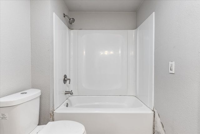 1311 S Clements Street, Gainesville, TX 76240