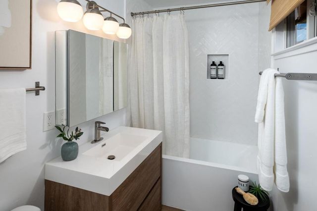 785 La Para Avenue, Palo Alto, CA 94306