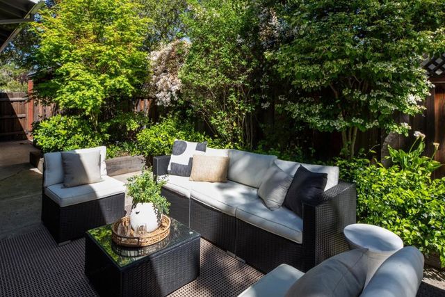 785 La Para Avenue, Palo Alto, CA 94306