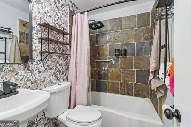 1482 Whitfield Street SE, Smyrna, GA 30080