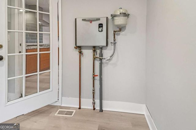 1482 Whitfield Street SE, Smyrna, GA 30080