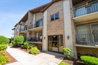 9830 Nashville Avenue 6, Chicago Ridge, IL 60415