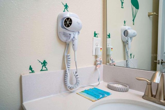 8999 CABOT CLIFFS DRIVE, Davenport, FL 33896