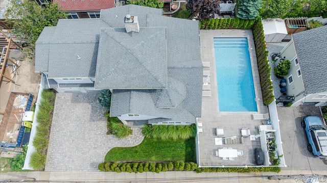59 Woodhail, Lido Beach, NY 11561