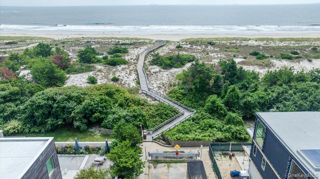 59 Woodhail, Lido Beach, NY 11561