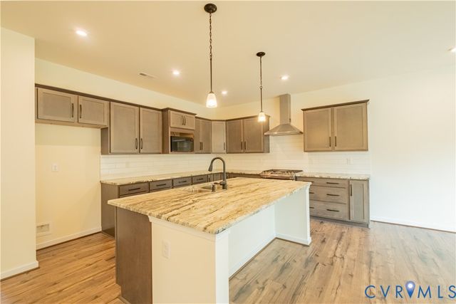 18429 Palisades Ct, Chesterfield, VA 23120