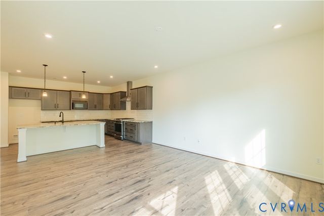 18429 Palisades Ct, Chesterfield, VA 23120