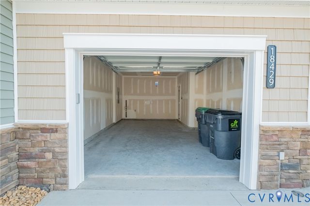 18429 Palisades Ct, Chesterfield, VA 23120