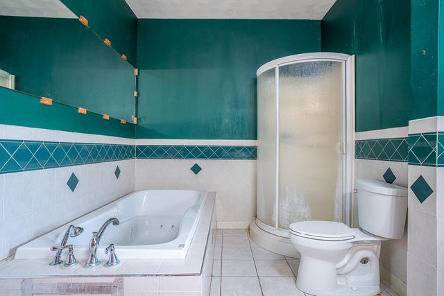 1320 11th Street, Rock Island, IL 61201