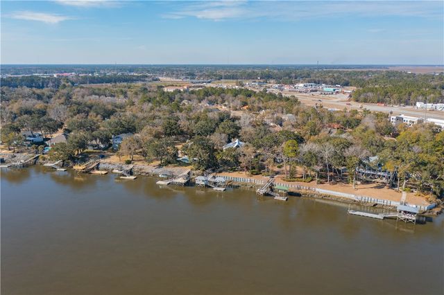 146 Royal Drive, Brunswick, GA 31523