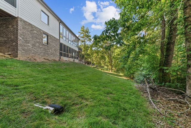 105 Foxwood Ln, SW, Franklin, TN 37069