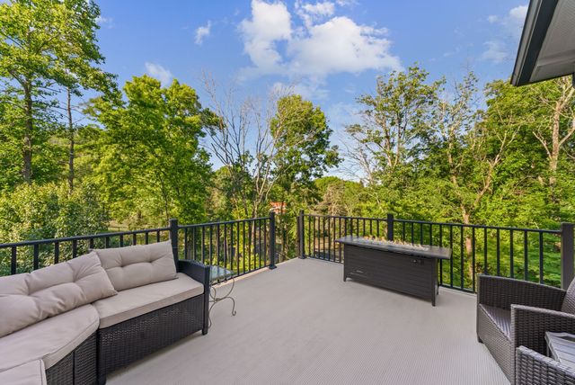 105 Foxwood Ln, SW, Franklin, TN 37069