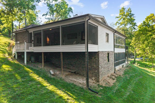 105 Foxwood Ln, SW, Franklin, TN 37069