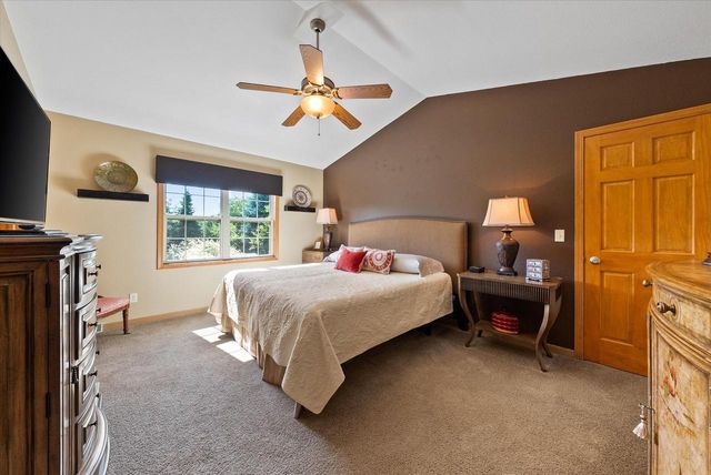1716 Highlandview DRIVE, West Bend, WI 53095