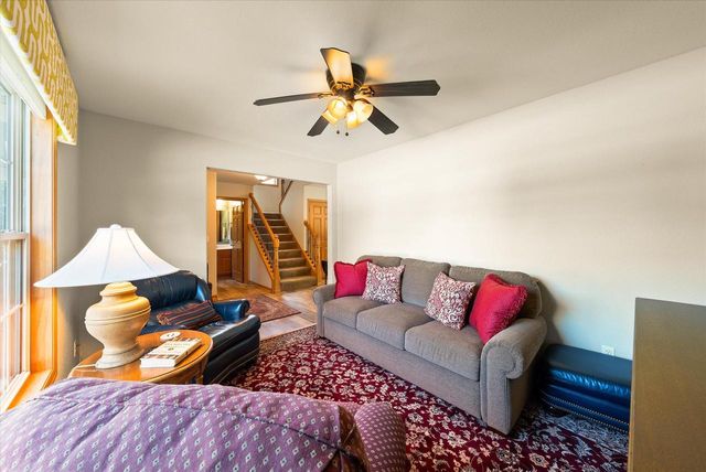 1716 Highlandview DRIVE, West Bend, WI 53095