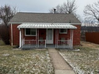 108 Delrose Dr, Liberty Boro, PA 15133