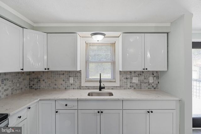 2164 GARWOOD RD, Sicklerville, NJ 08081