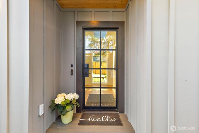 10039 13th Avenue NW, Seattle, WA 98177