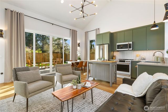 10039 13th Avenue NW, Seattle, WA 98177