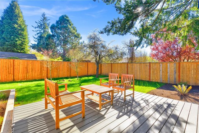 10039 13th Avenue NW, Seattle, WA 98177