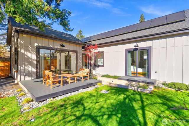 10039 13th Avenue NW, Seattle, WA 98177