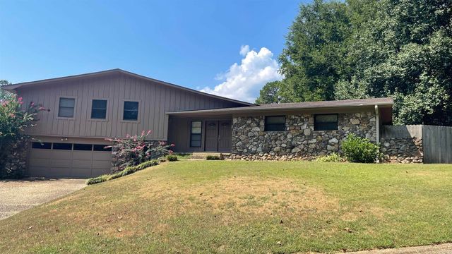 1710 Hidden Valley Drive, Benton, AR 72019