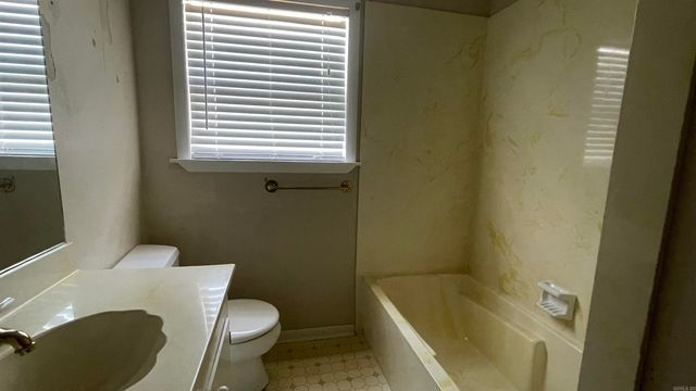 1710 Hidden Valley Drive, Benton, AR 72019