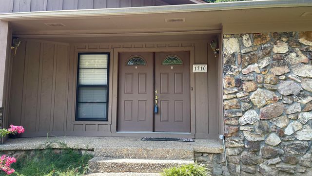 1710 Hidden Valley Drive, Benton, AR 72019