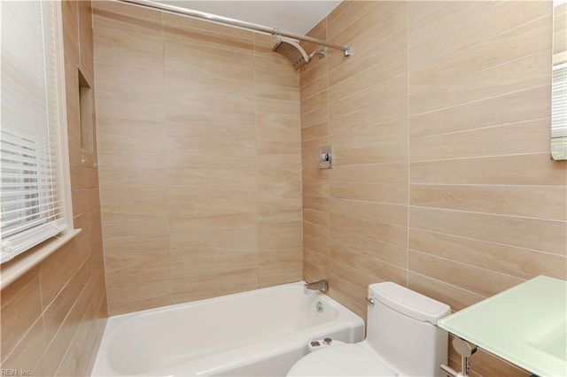 348 Wrexham CT, Hampton, VA 23669