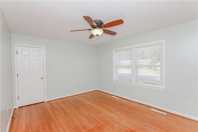 348 Wrexham CT, Hampton, VA 23669