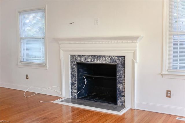 348 Wrexham CT, Hampton, VA 23669