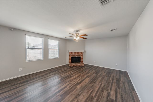 3015 Goldenrod Drive, Lancaster, TX 75134