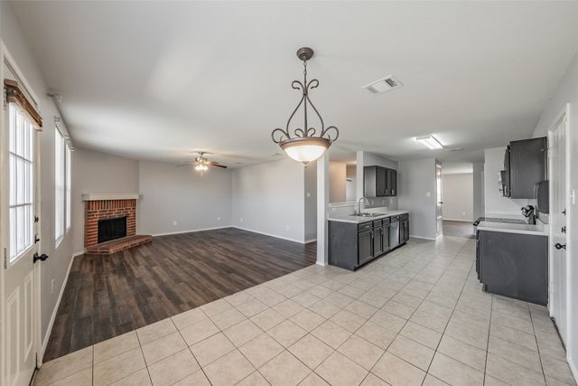3015 Goldenrod Drive, Lancaster, TX 75134