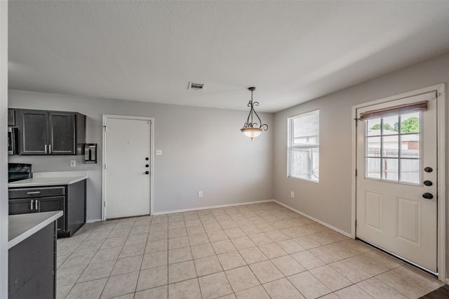 3015 Goldenrod Drive, Lancaster, TX 75134
