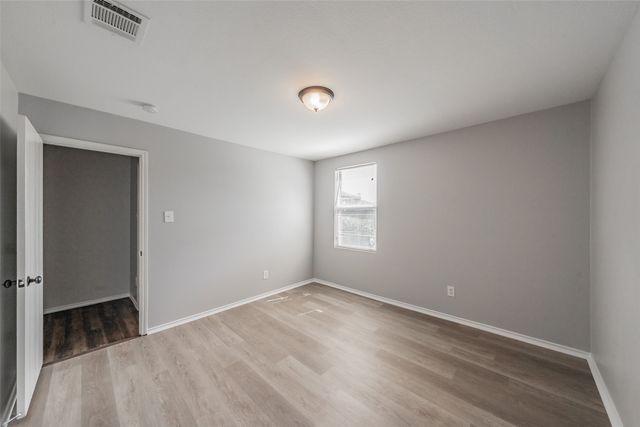 3015 Goldenrod Drive, Lancaster, TX 75134