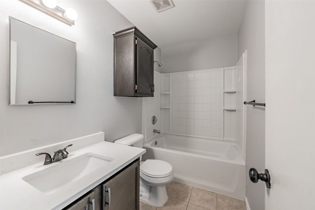3015 Goldenrod Drive, Lancaster, TX 75134