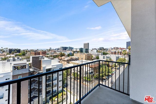 904 S New Hampshire Avenue PH-1, Los Angeles, CA 90006