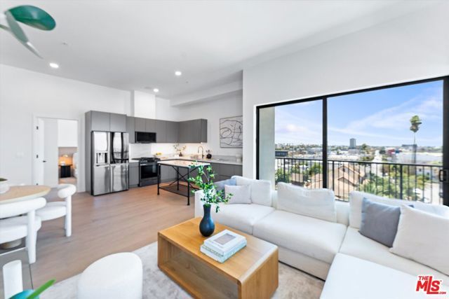 904 S New Hampshire Avenue PH-1, Los Angeles, CA 90006