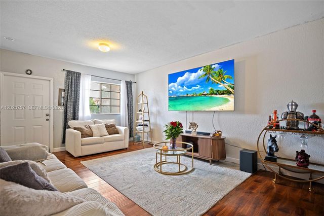 255 E 3rd St 1, Hialeah, FL 33010