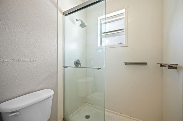 255 E 3rd St 1, Hialeah, FL 33010