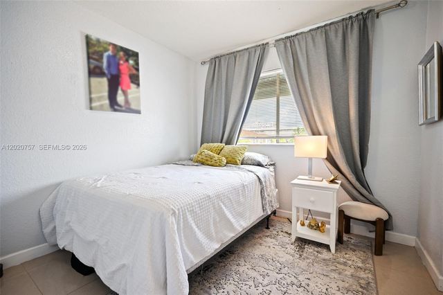 255 E 3rd St 1, Hialeah, FL 33010