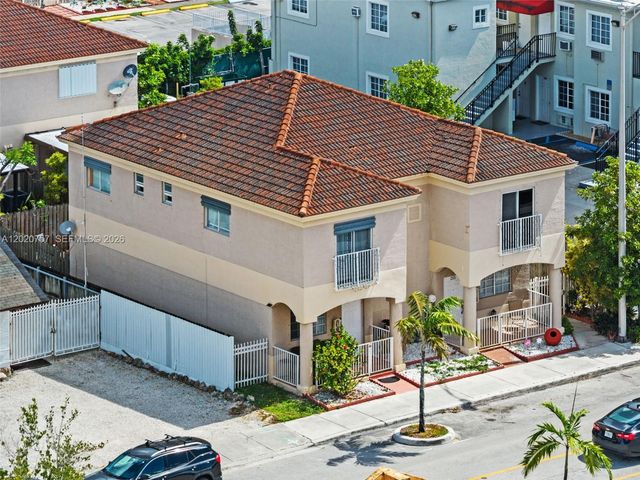255 E 3rd St 1, Hialeah, FL 33010