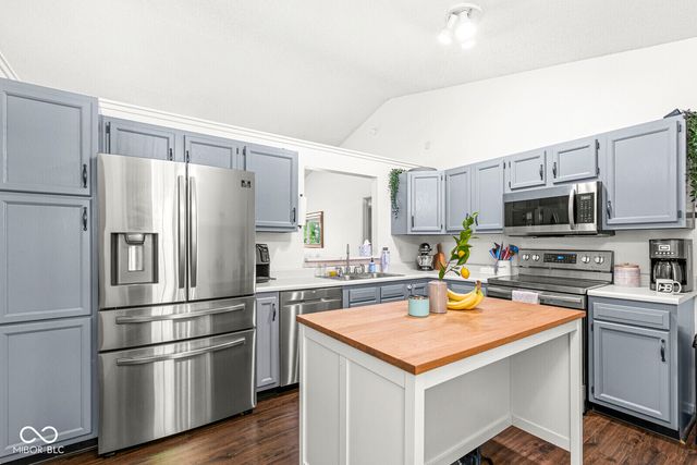 116 W Flat Rock Drive, Westfield, IN 46074