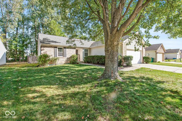 116 W Flat Rock Drive, Westfield, IN 46074