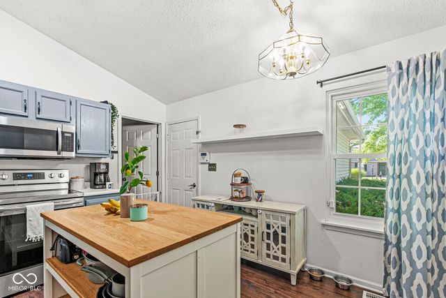 116 W Flat Rock Drive, Westfield, IN 46074