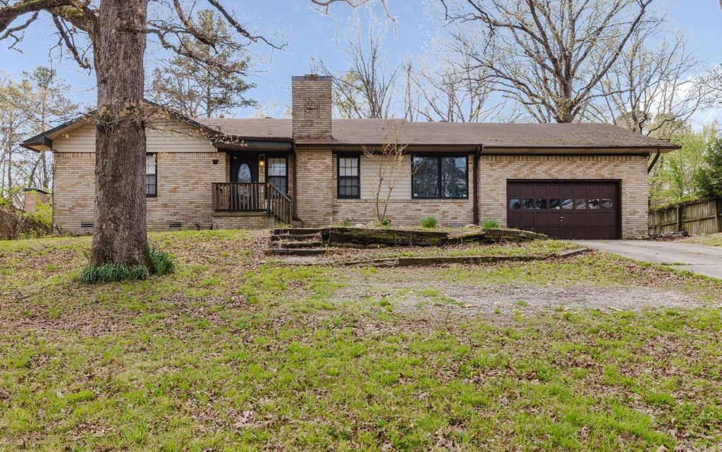 9 E Mellwood Rd, Little Rock, AR 72204